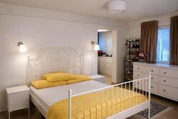 Blk 102 Crescent View (Queenstown), HDB 3 Rooms #560941891